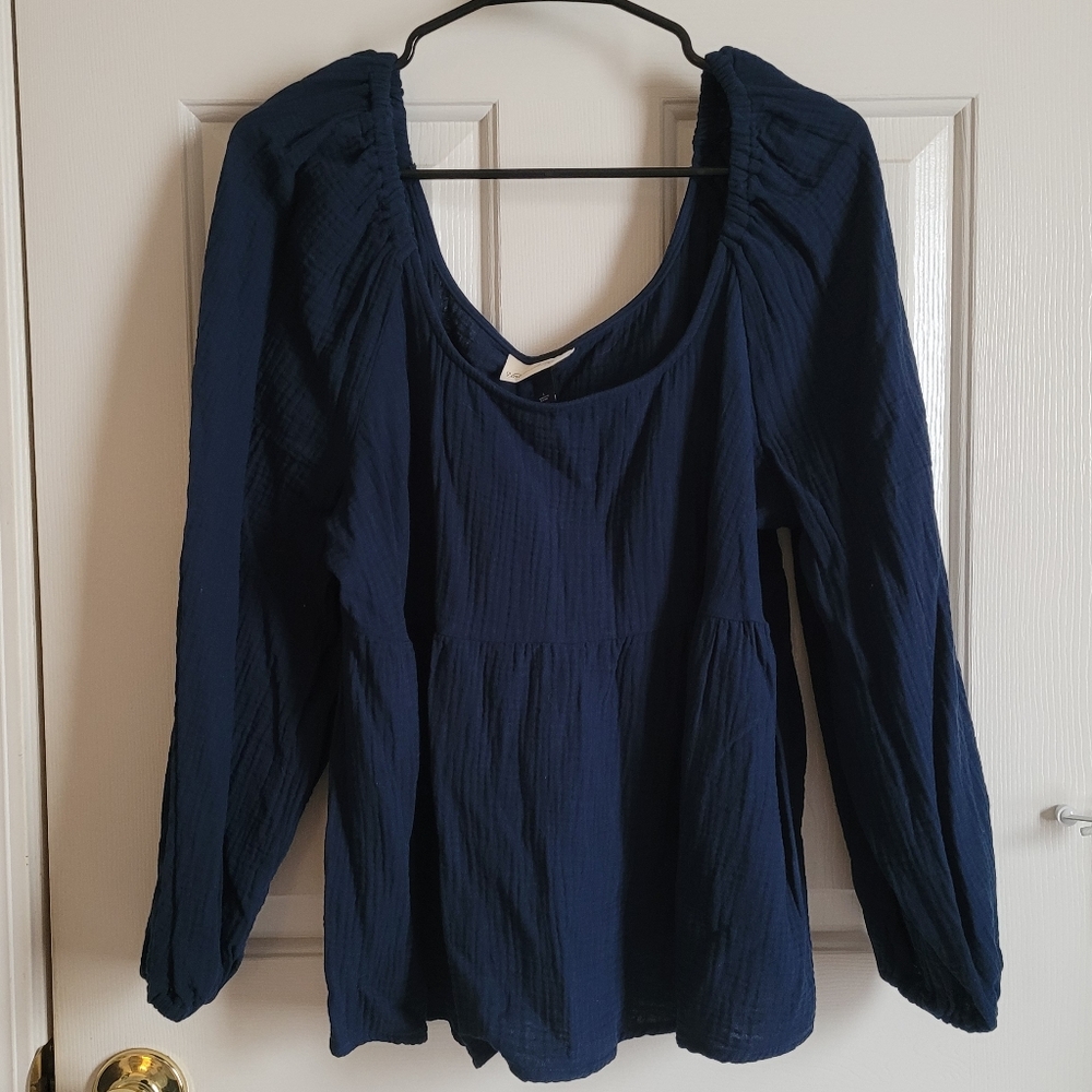 NWOT Navy Peasant Top